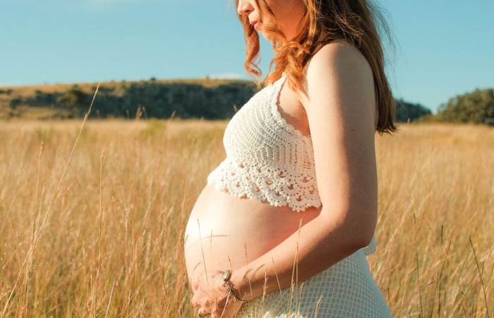 Guia Para Quando o Bebê Começa a Chutar Forte na Barriga?