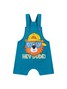 Conjunto Jardineira Bebê Menino Suedine Hey Dude!