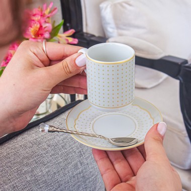 Xícara e Pires P/Café de Porcelana Versa Royal Off White