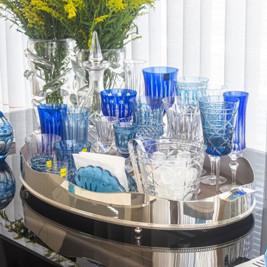 Bandeja de Prata Galeria Lisa Oval Aba Reta C/Fundo Madeira Saint James