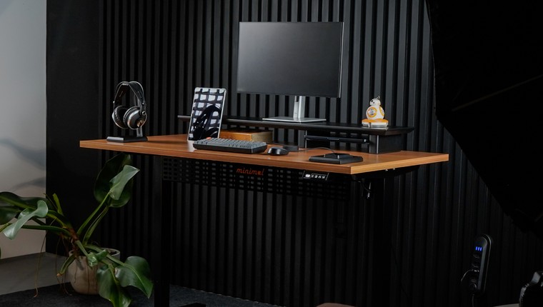 Mesa Regulagem de Altura Giodesk Minimal 160x70 Freijó