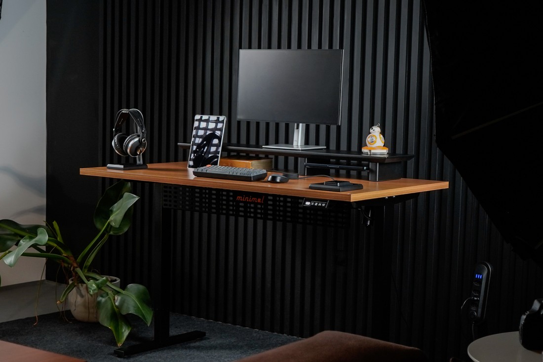 Mesa Regulagem de Altura Giodesk Minimal 180x70 Freijó