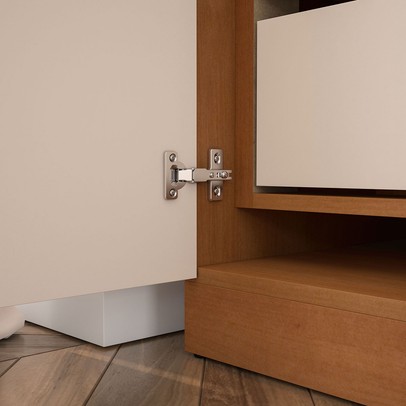 Guarda-Roupa Casal Luna 16 Portas 4 Gavetas Creme/Freijó - Politorno