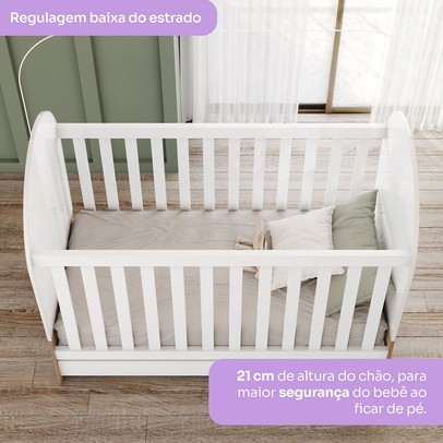 Quarto de Bebê Completo Magia 3 Portas 2 Gavetas Branco/Jequitibá - Henn