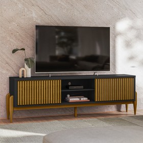 Rack Sereno para TV Até 65 Polegadas com Ripado 2 Portas de Correr 180cm Pés em Madeira Maciça Preto/Cedro - Olivar Móveis