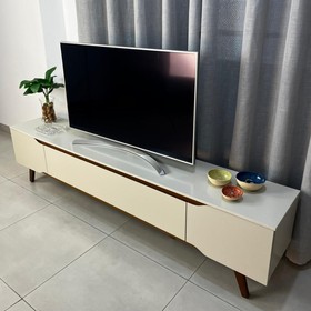 Rack Retrô Shop 2,18m para TV 70" Off White/Cedro – Moderno, Aconchegante e de Alta Qualidade