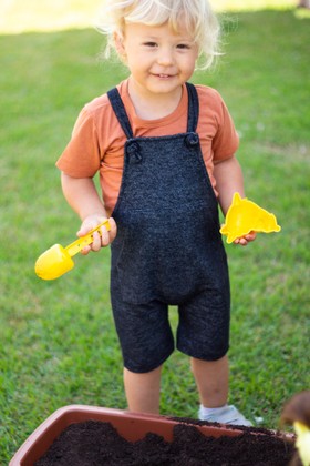 Conjunto Jardineira Ecosustentável  e Blusa - Preto - Ame Kids