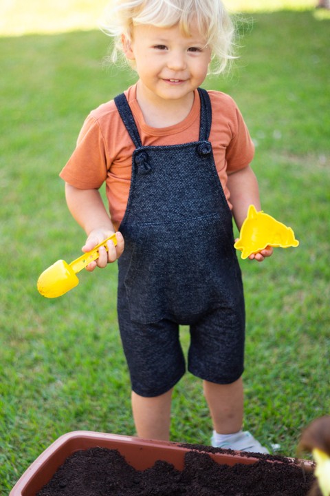 Conjunto Jardineira Ecosustentável  e Blusa - Preto - Ame Kids