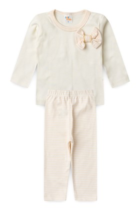 Conjunto Blusa Lacinho e Calça Suedine - Off-White - Ame Kids
